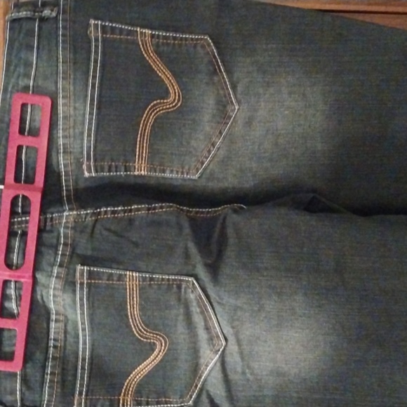 Denim capris - Picture 2 of 4